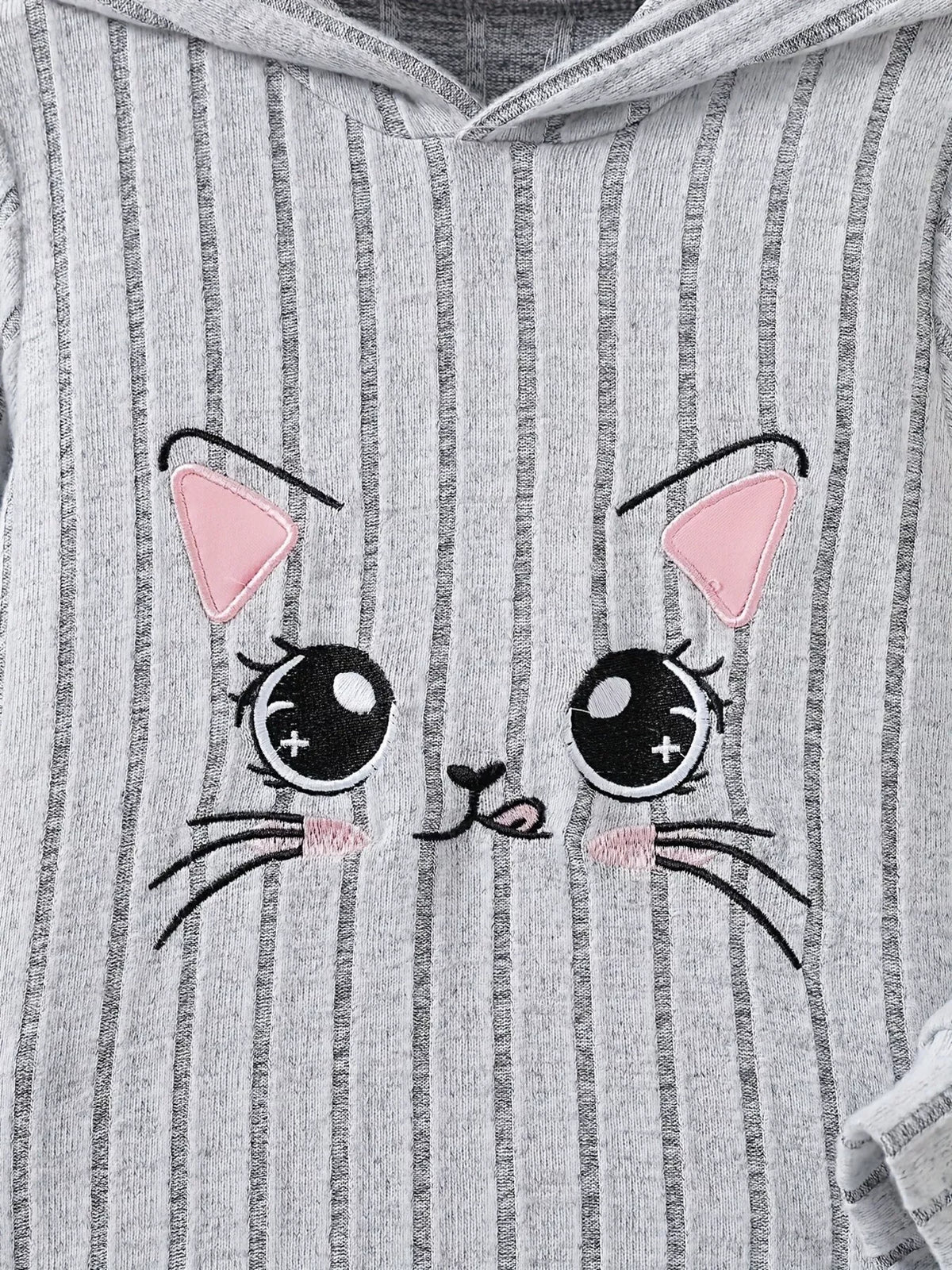 Cat-face embroidery on gray ribbed fabric