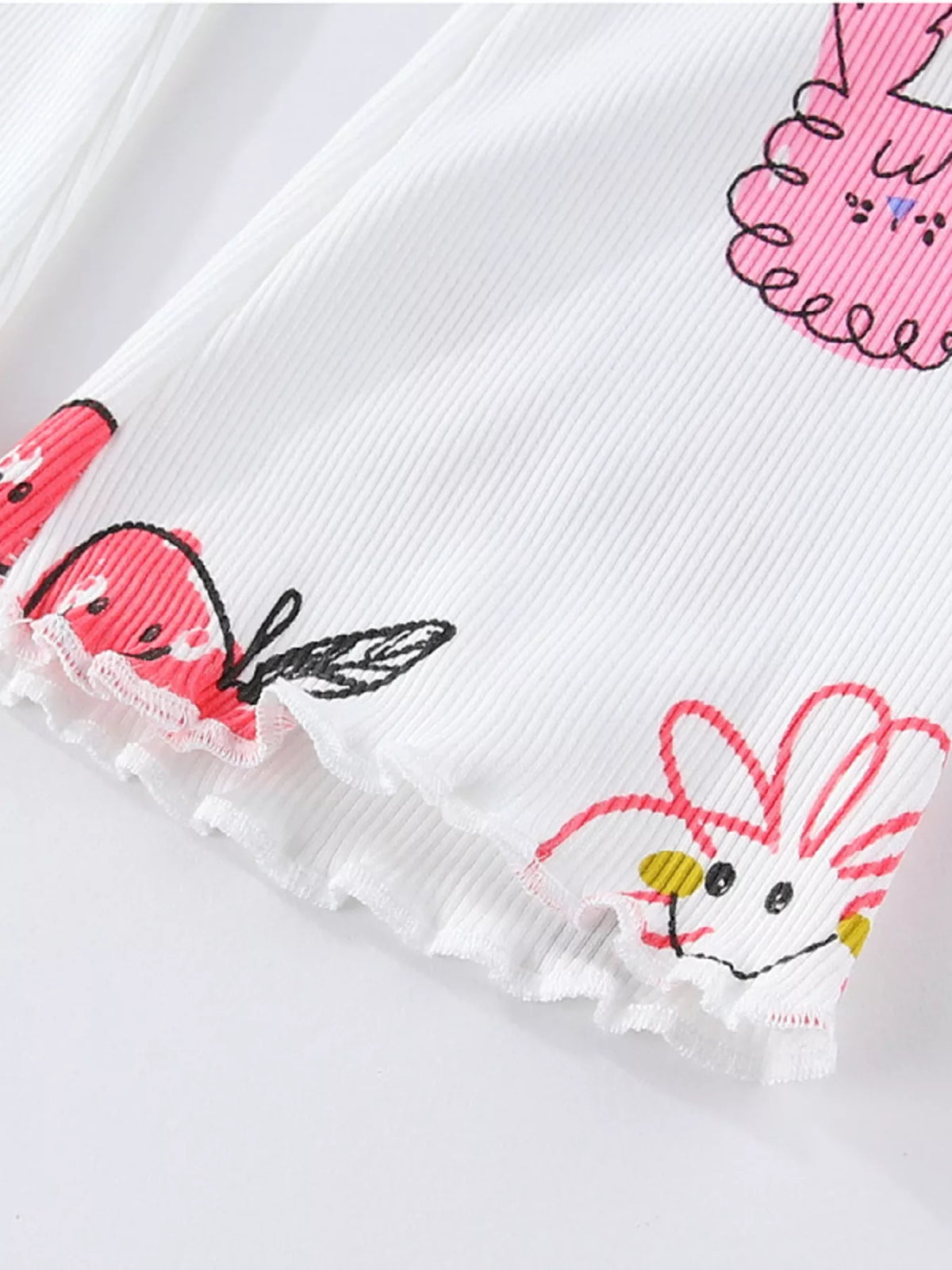 Doodle-print flared hem with white wavy edging