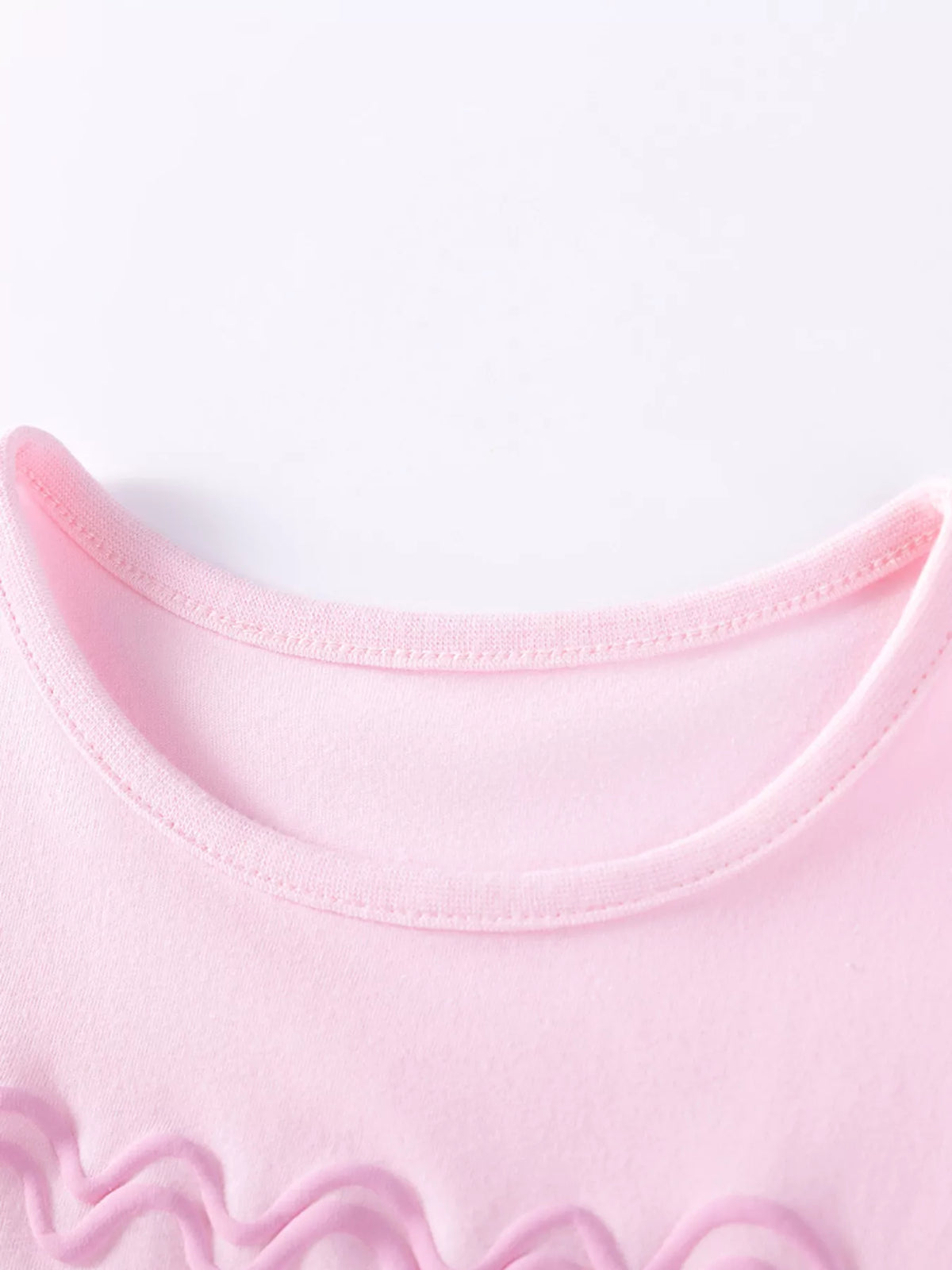 Pink round neckline