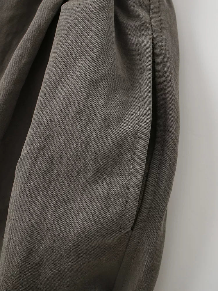 Dark gray side pocket and seam