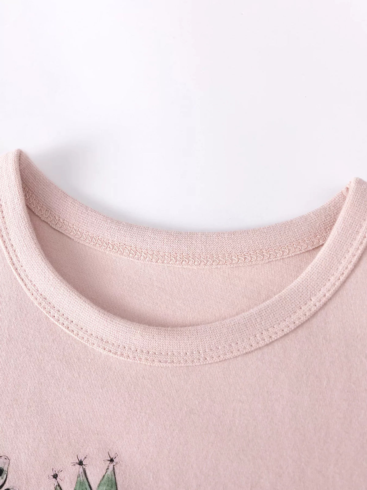 Peach round neckline