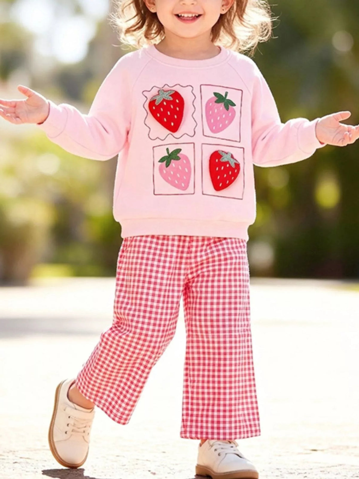 Outfit on a child walking