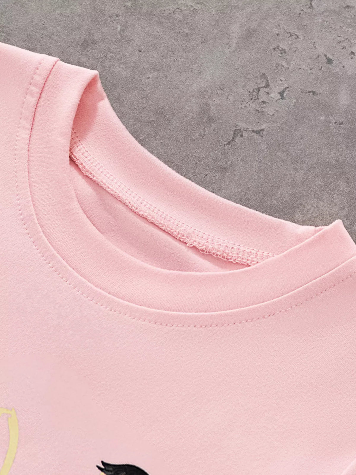 Pink three ballerinas graphic shirt — round neckline