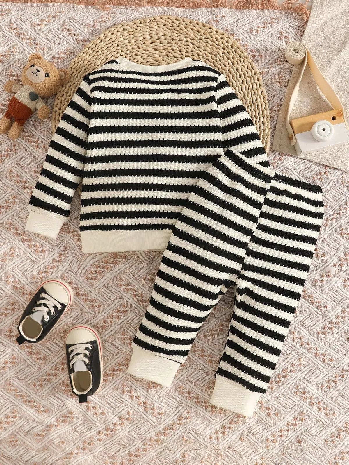 Striped knit bear patch top and pants set — black striped set back