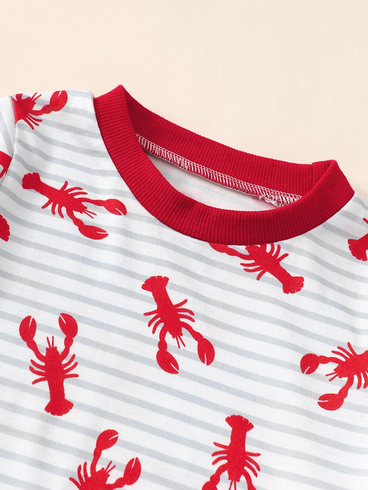 Striped lobster tee and red shorts set — red round neckline